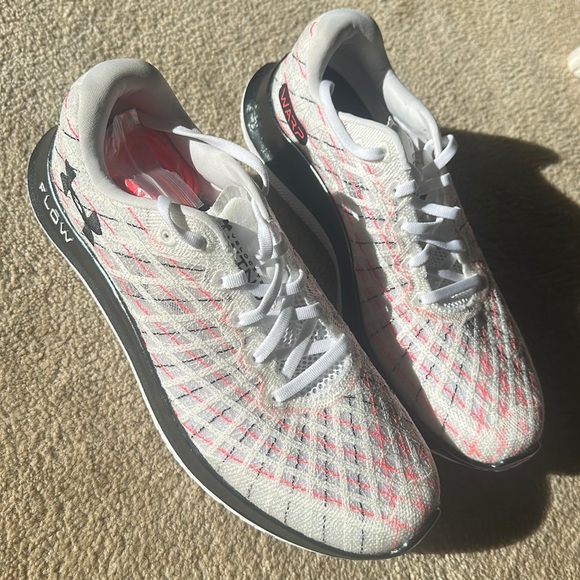 Men’s Under Armour Warp Flow Tennis Shoes Velociti Wind - Picture 1 of 2